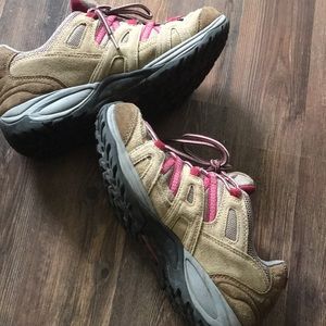 Mountain warehouse hikers